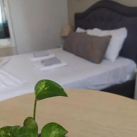 De Rada Тирана