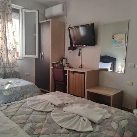 De Rada Tirana